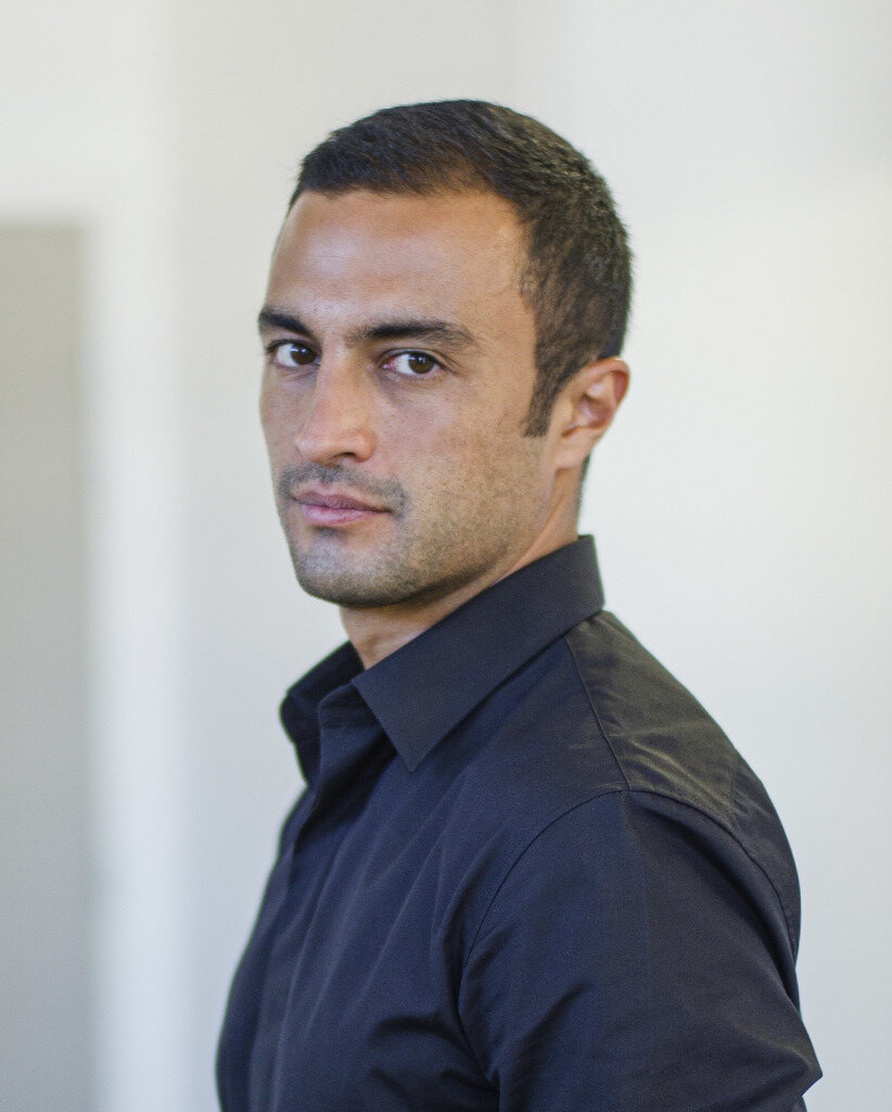 A second portrait of Amir Jadidi